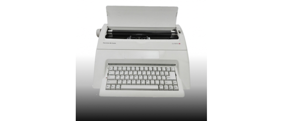 Olympia Carrera de Luxe (13") Electronic Typewriter In Stock Now, Fast Delivery!